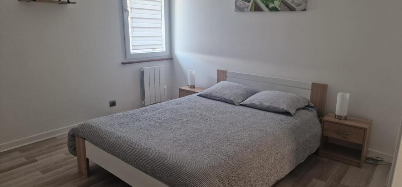 L' Oteni Publier Bagian luar foto